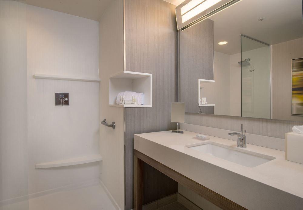 คอร์ตยาร์ด ออสติน ฟลูเกอร์วิลล์ คอนเฟอเรนซ์ เซ็นเตอร์ Hotel ภายนอก รูปภาพ